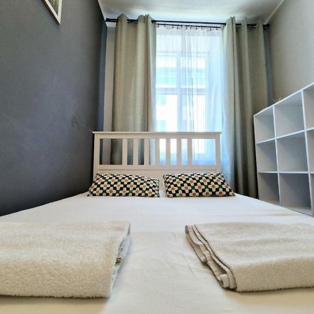 Pini Hostel - Przytulne Pokoje W Centrum Krakowa Экстерьер фото