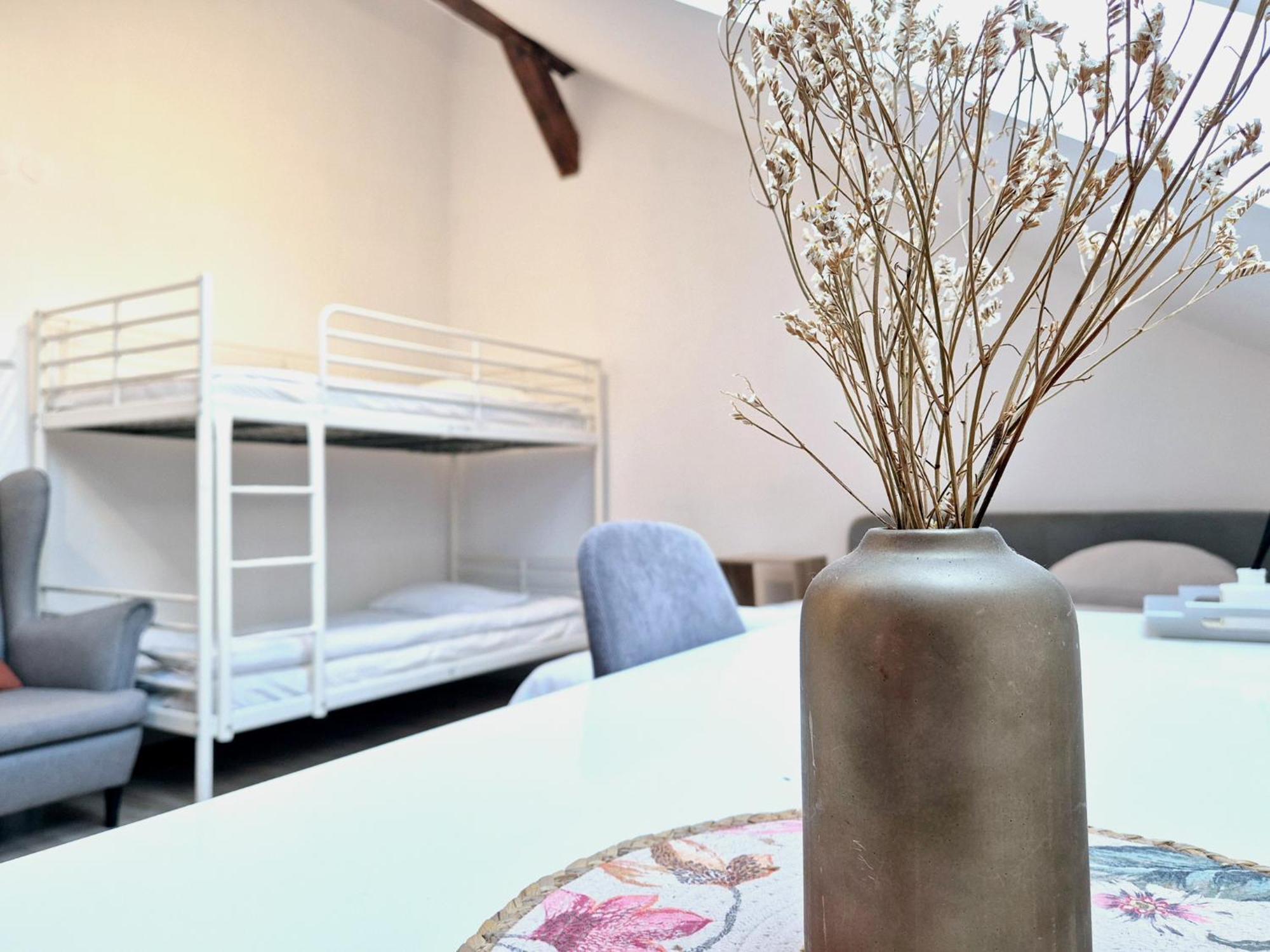 Pini Hostel - Przytulne Pokoje W Centrum Krakowa Экстерьер фото