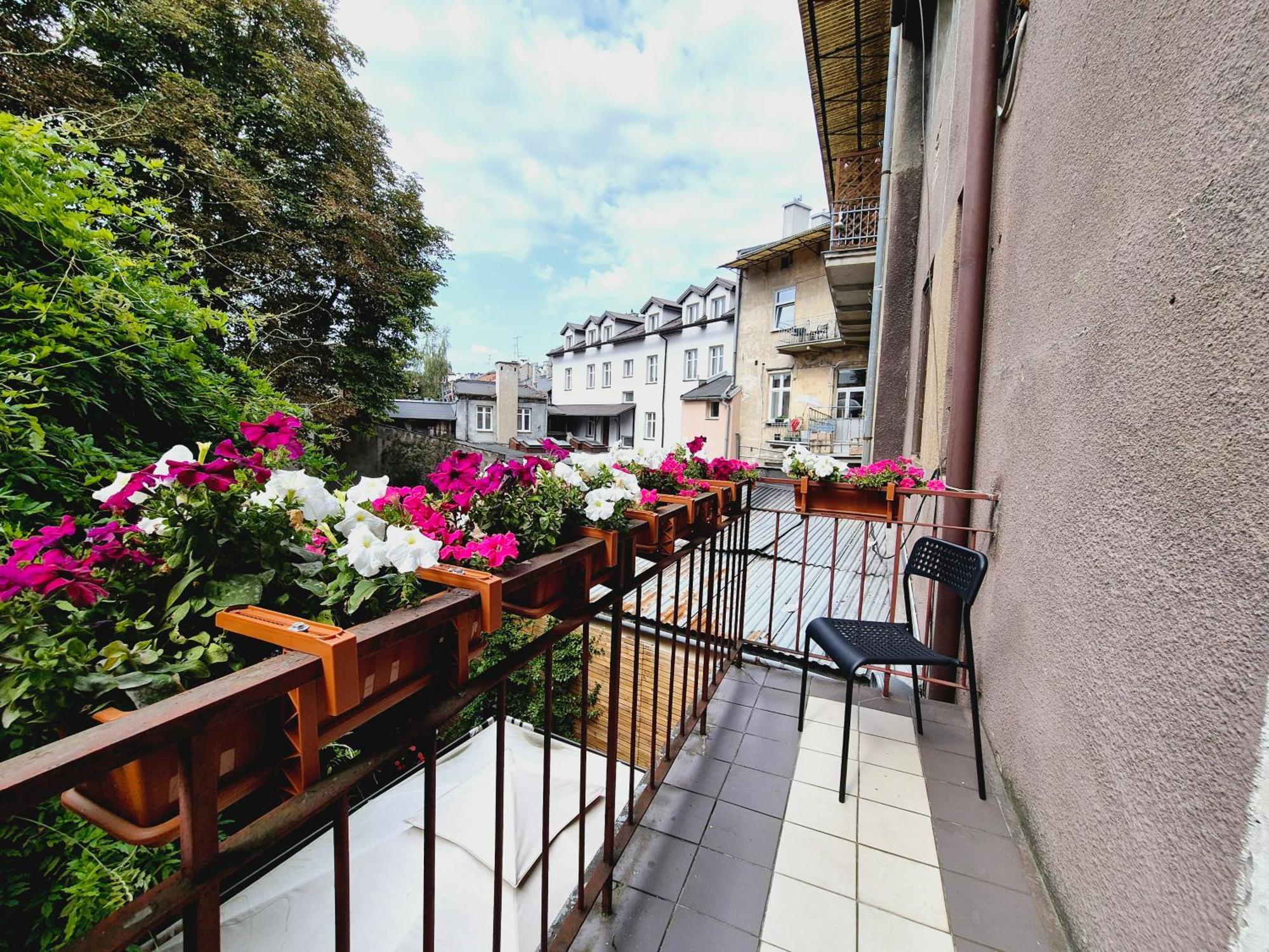 Pini Hostel - Przytulne Pokoje W Centrum Krakowa Экстерьер фото